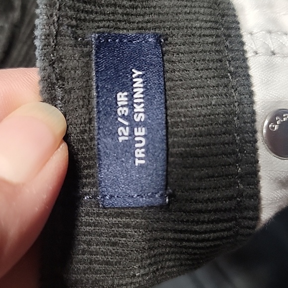GAP Denim Size 12/31R Dark Charcoal Gray True Skinny Corduroy Pants, EUC - Picture 13 of 14
